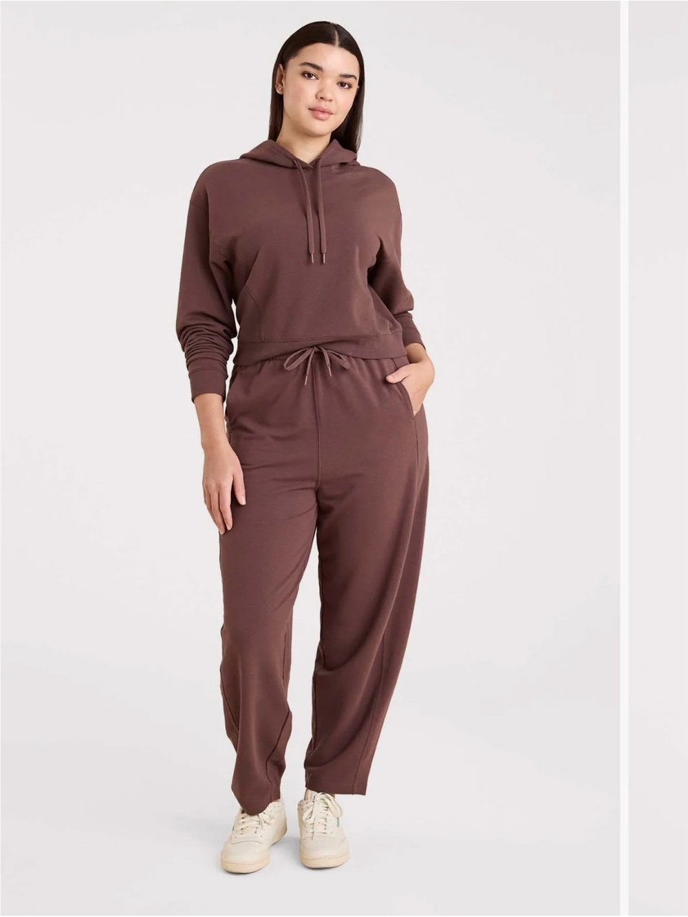 Zhenwei Brown Drawstring Joggers with Matching Hoodie; Size L